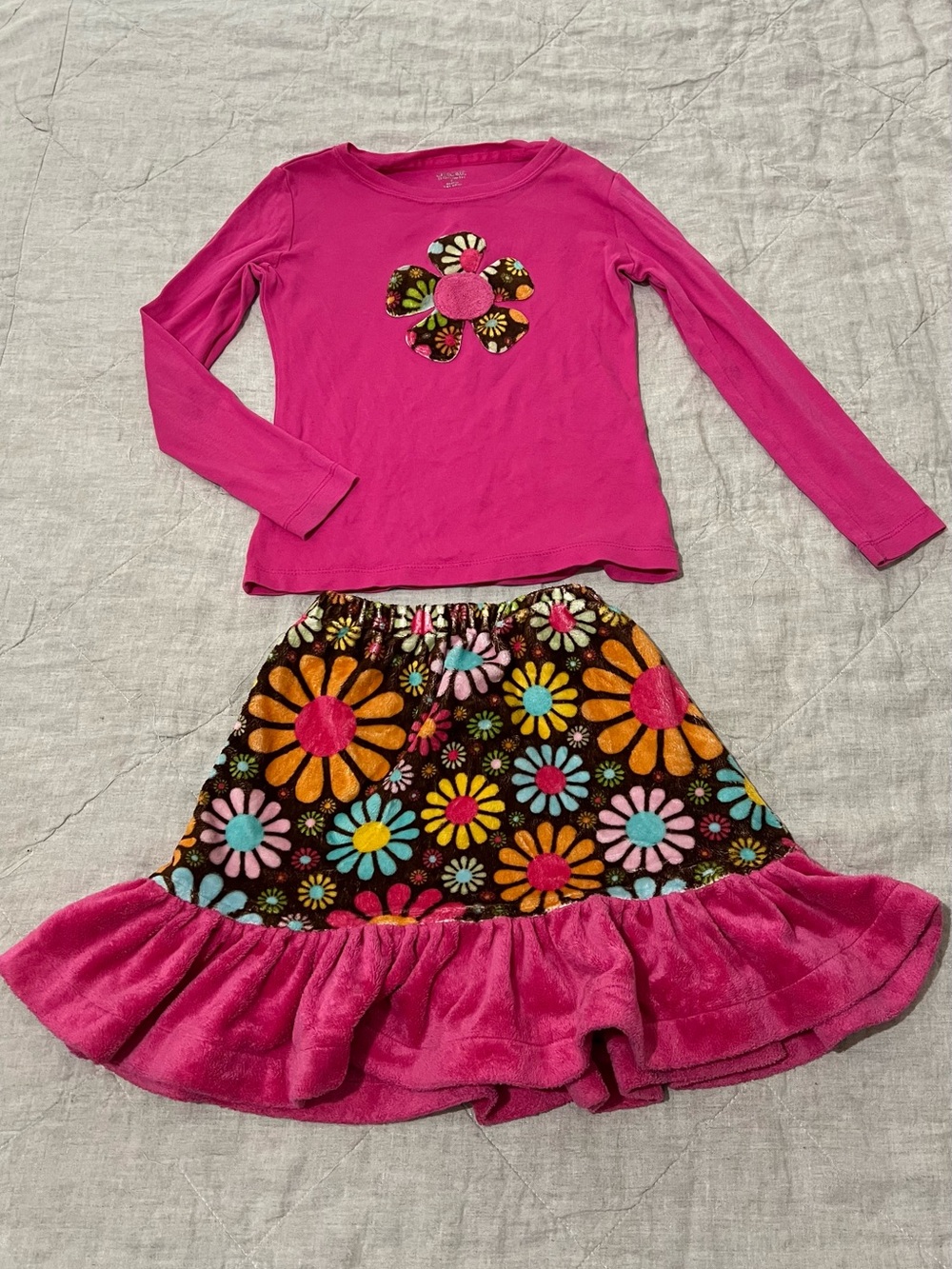Cherokee Girls Set Pink Floral Shirt Plush Ruffle Skirt Size S (6/6X)